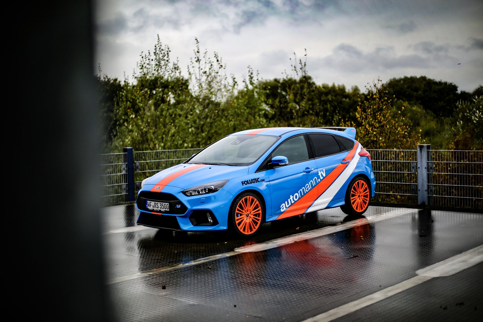 Ford Focus RS — photo 11
