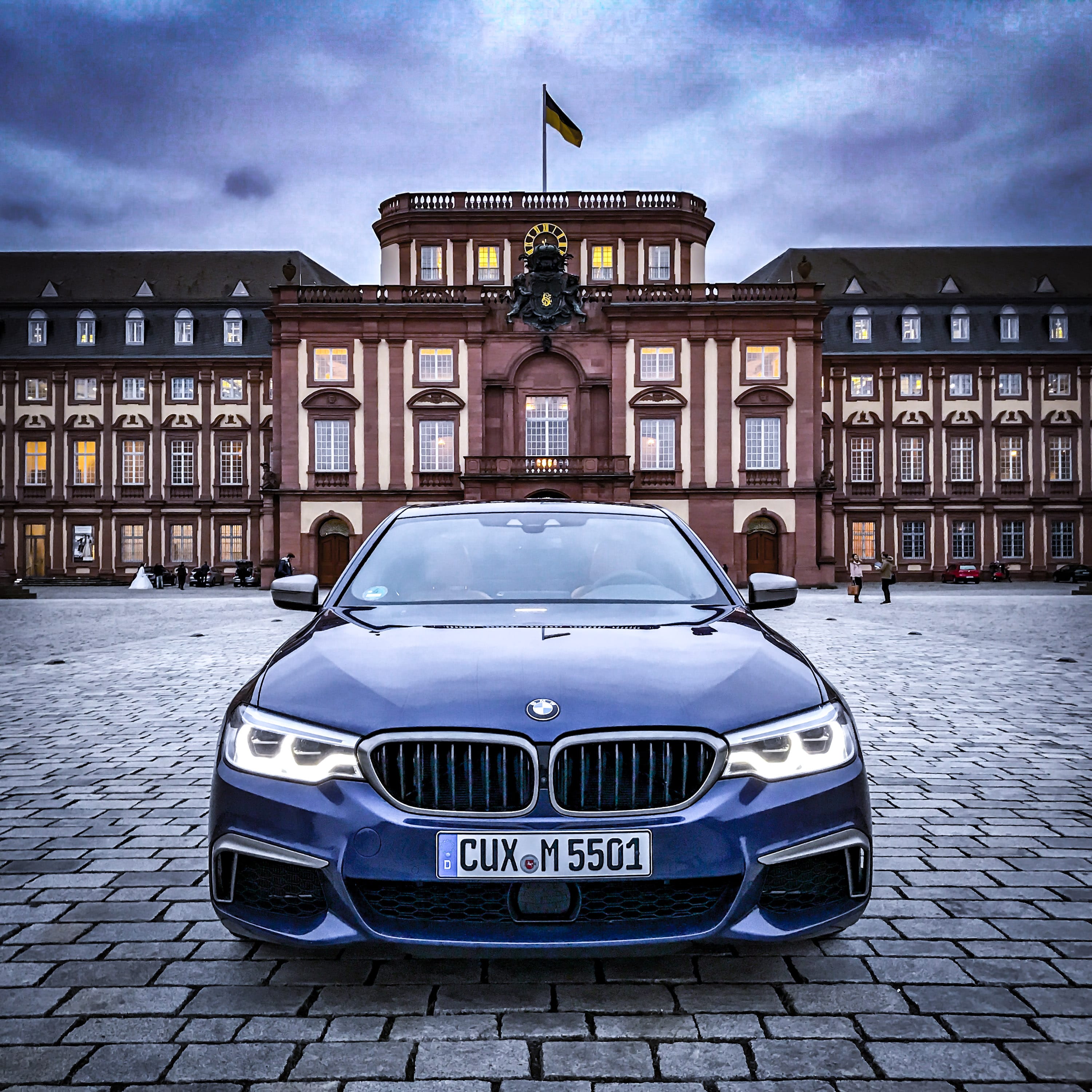 BMW 550i xDrive — photo 1