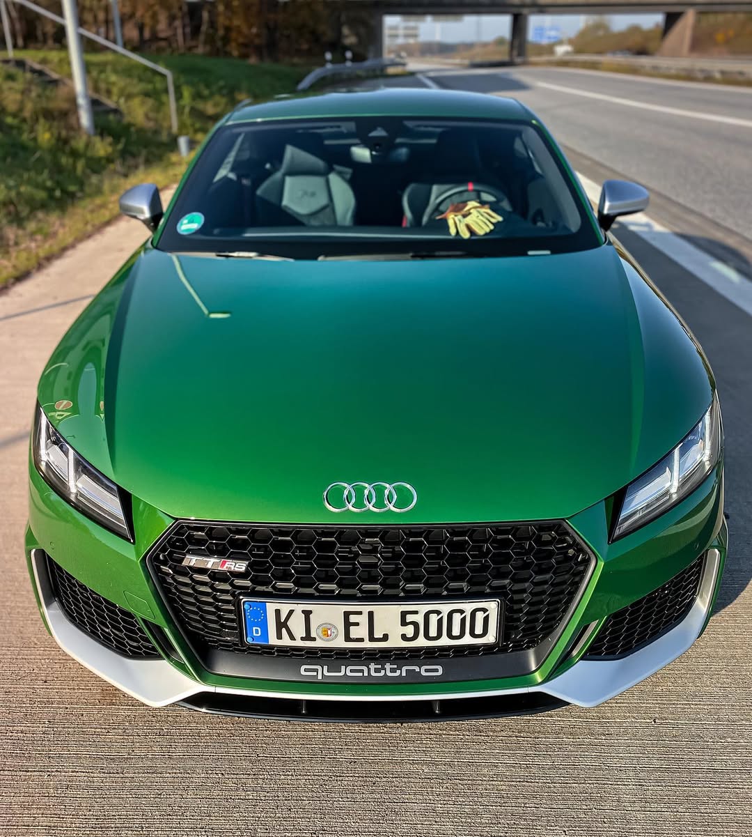 Audi TT RS — photo 8