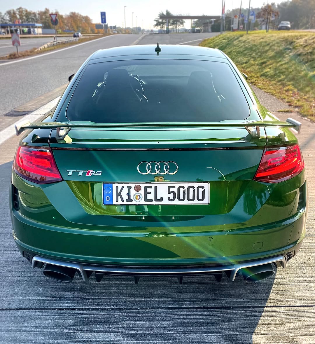 Audi TT RS — photo 9